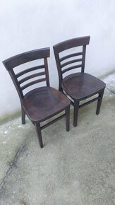 Starší dřevěná židle Ton (23) - 2
