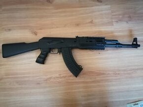 Prodám airsoft zbraň AK-47, CYMA - 2