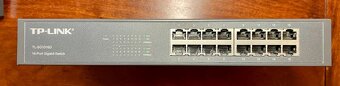 TP-LINK 16-port gigabit SWITCH - 2