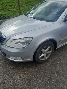 ŠKODA OCTAVIA  COMBI 1.6 TDI 77KW 2009 - 2