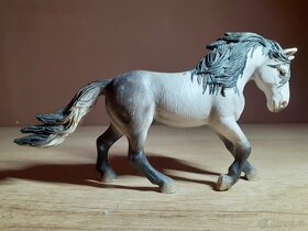 SCHLEICH SBĚRATELSKĒ FIGURKY 99 - 2