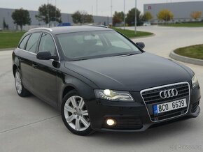 Audi A4 B8 2.0 TDI AUTOMAT 2010 215 tis.km Sedačky S-Line - 2