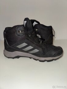 Zimní obuv Adidas TERREX MID GORE-TEX vel. 38 - 2