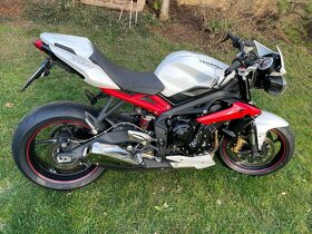 Triumph Street triple R - 2