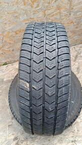 K31 - 2x ZIMNÍ  SEMPERIT - 205/65 R16 C 107/105 T - 5,2mm - 2