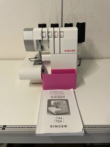 Overlock Singer 14SH754 - 2