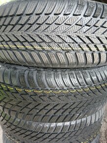 Nové zimní pneumatiky Nokian 195/65 r15 - 2