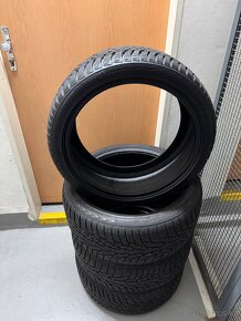 Nokian zánovní zimní pneu 225/40/18 - 2