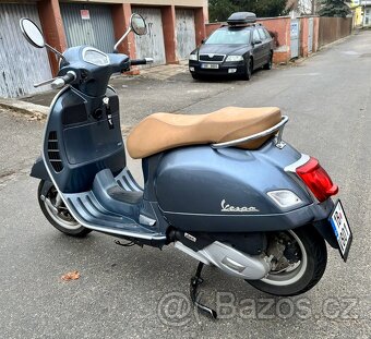 Vespa GTS 125 iGET, ABS, r.v.8/2017, najeto: 13000 km - 2