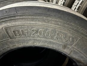 VODÍCÍ pneu BARUM 315/70R22.5 315 70 22.5 R22.5 - 2