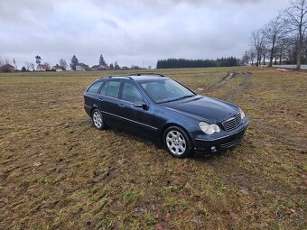 Mercedes Benz C220 CDI,110 kw,r.v.2005,tempomat,digitalni kl - 2