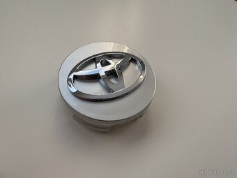 Středové pokličky Toyota 62 mm - 2