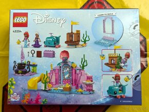 LEGO 43254 Disney Křišťálová jeskyně Arielky - 2