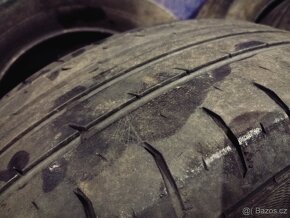 Pneu 215/55 R18 - 2