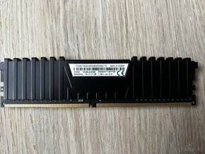 Corsair Vengeance 16GB (2x8GB) 3000MHz - 2