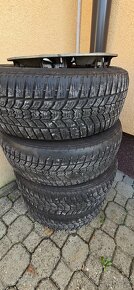 Sada zimních kol Vw Touran 5T1 205/60R16 - 2