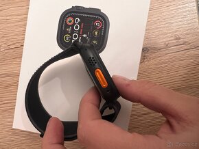 Apple Watch Ultra 2 49mm Černý titan - 2