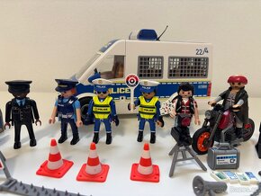 Playmobil City Action 70899 Policejní transportér - 2