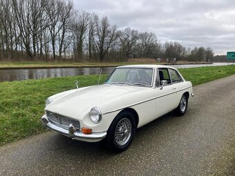 MG MGB GT - 2