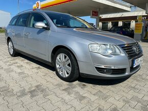 Volkswagen Passat 2.0 TDI 103 kw DSG Highline - 2