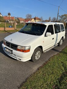 Chrysler Voyager II 3.3 V6 - 2