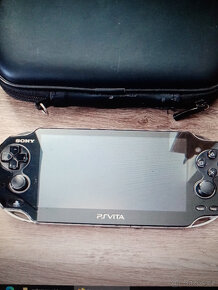 prodam Playstation Vita OLED display  Prodám herní konzoli S - 2