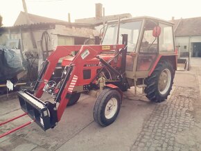 MONTÁŽ ČELNÍHO NAKLADAČE NA TRAKTORY ZETOR - 2