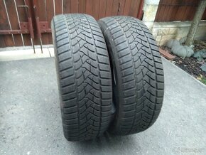 Prodám 2 zimni gumy Dunlop 205/60 R16 DOT 2523 - 2