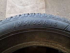 Použité zimní pneu DUNLOP 195/65 R15 - 2