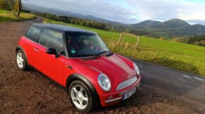 Mini Cooper 1.6 85 kW R50 - 2