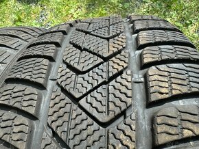 Zimní pneu 225 45 18 Pirelli RFT 2ks - 2