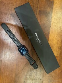 Apple watch 3 - 42mm Nike - 2