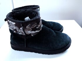 Válenky UGG Classic Mini Sequin Stars - vel. 38 - 39 - 2