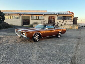 Lincoln Continental Mark III - 2