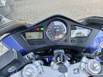 Honda VFR 800 - 2