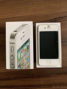 Apple iPhone 4S 16Gb - 2