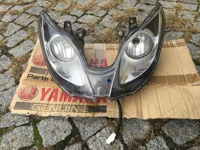 Piaggio mp3-přední lampa na Rv 2011 - 2