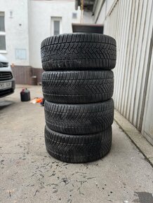 Zimní pneu Dunlop 225/40 R18 - 2