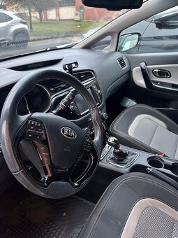 KIA CEE'D 1.6 benzín 1.majitel - 2