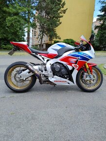 Honda CBR 1000rr SP - 2