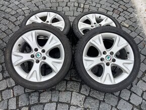 Originalní ALU kola Škoda 5x112 r17 zimní pneu 5,5mm - 2