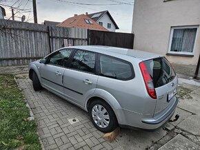 Ford Focus 1.6 combi r. v. 2006, nová stk - 2