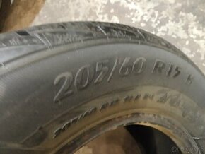 Zimní 205/60 R15 - 2