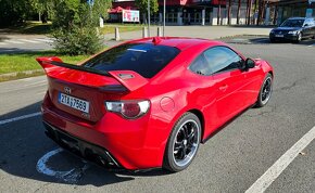 Scion FRS, r.v. 2012, 147 kW, krasavec v manuálu - 2