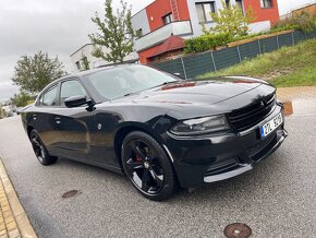 Dodge Charger 3,6 V6 218kw rok 2016 NEBOURANÉ. - 2