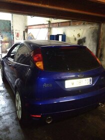 02 Ford Focus mk1 Hatch, RS 158kW, manuál - 2