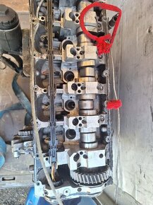 Motor Volkswagen T5. 2,5 l , AXD - 2