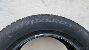 205/60 R16 zimní pneu Pirelli - 2