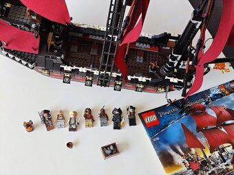 Lego 4195 - Queen Anne's Revenge - 2