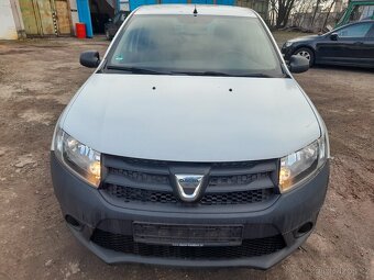 Dacia Sandero 1.2i  R.v. 2015 .NOVÁ STK A EMISE  2xklíč  - 2